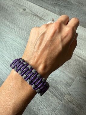 Paracord Bracelet NEW Unisex Handmade USA Purple Gray Sporty Comfy